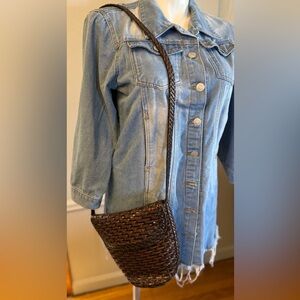 Chic Woven Crossbody Bag in Rich Brown